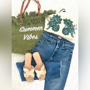 MOTHER Jeans Mid Rise Dazzler Ankle Fray Blue